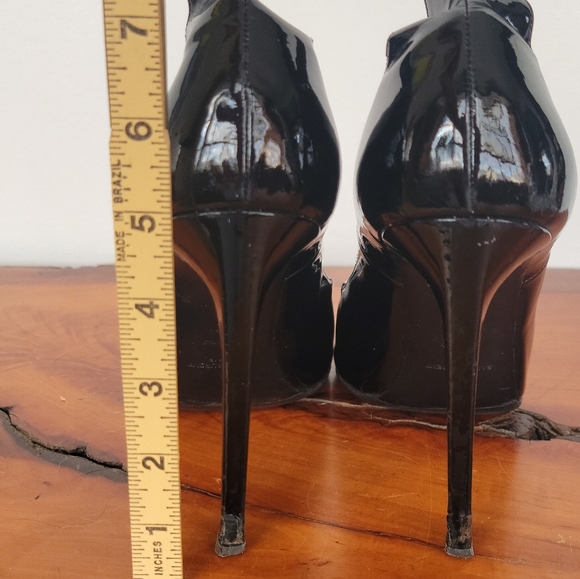 Authentic Saint Laurent Paris patent thorn heels - Picture 9 of 10